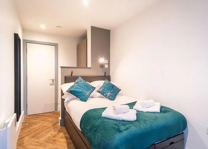Fabulous 2 Bedroom Apartment In Manchester Centre