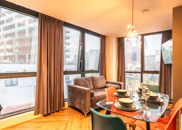 Fabulous 2 Bedroom Apartment In Manchester Centre