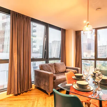 Fabulous 2 Bedroom Apartment In Manchester Centre Exterior photo