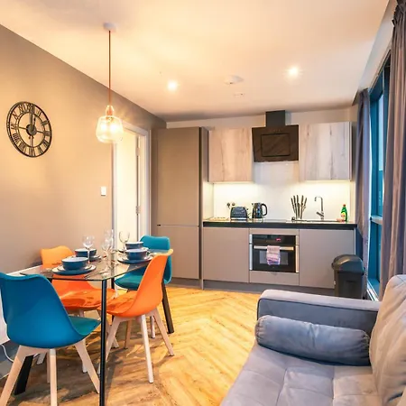 Fabulous 2 Bedroom Apartment In Manchester Centre Exterior photo